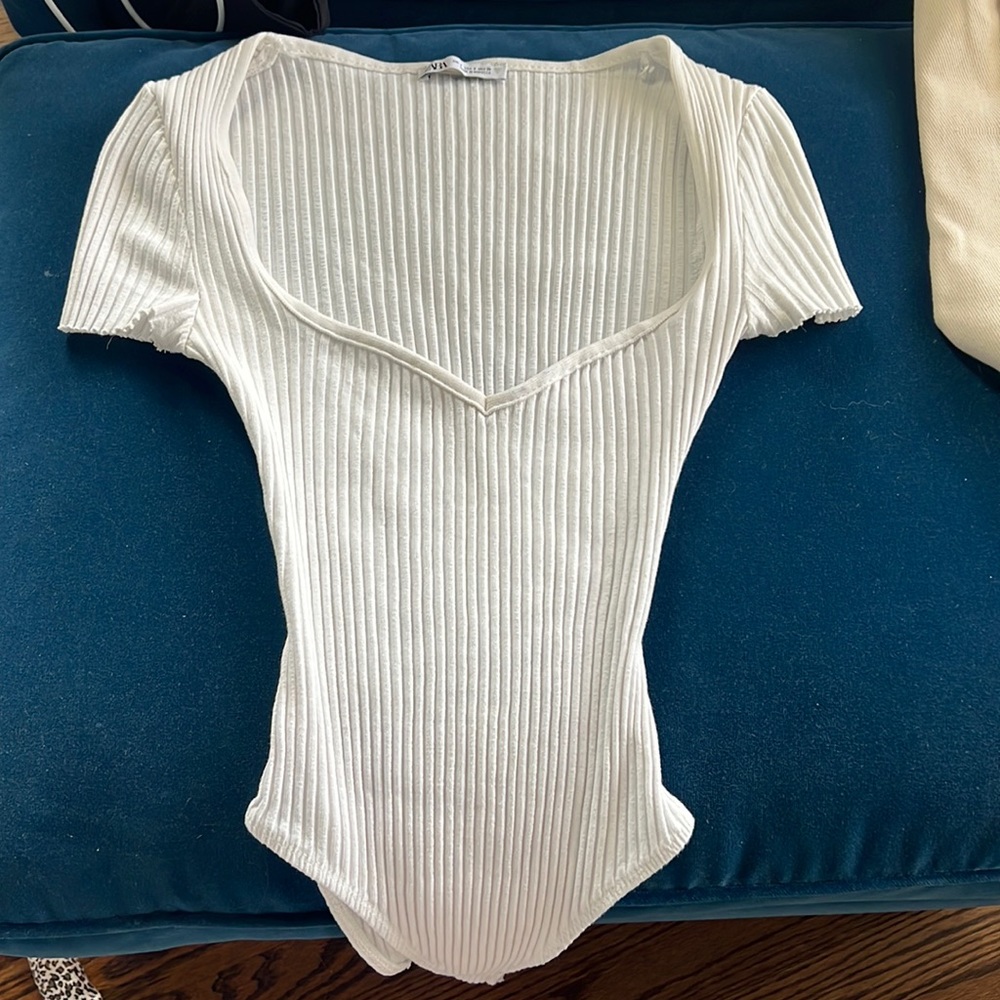 ZARA BASIC WHITE BODYSUIT